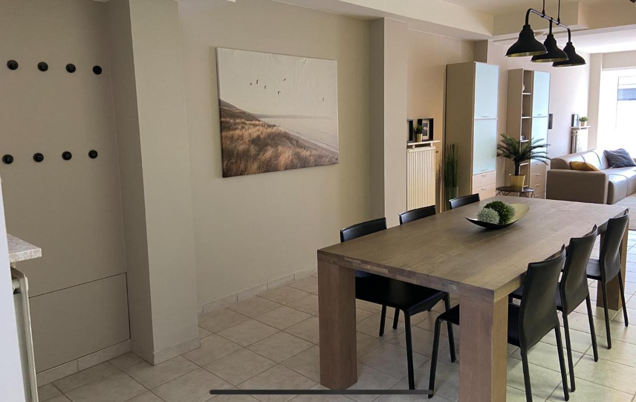 Familie Appartement Hartje Knokke Met Optie Parking Exterior photo